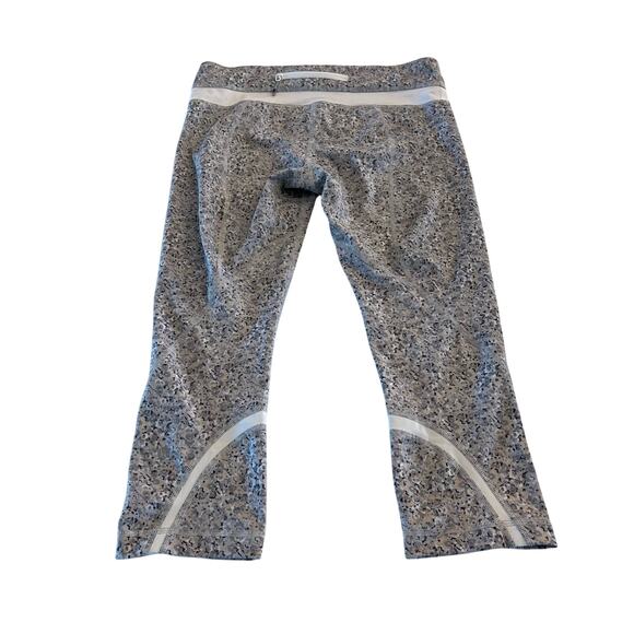 Lululemon Run Inspire Crop II All Luxtreme Capri Leggings Size 8 - Picture 4 of 9